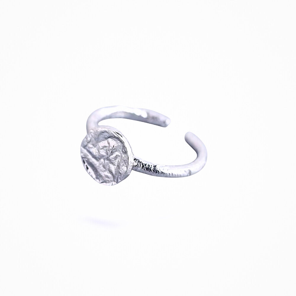 EON TEXTURED RING
